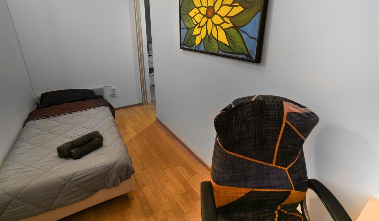 Appartement Fast Wifi E Netflix -- Centro Di Rho Vicino Stazione Extérieur photo